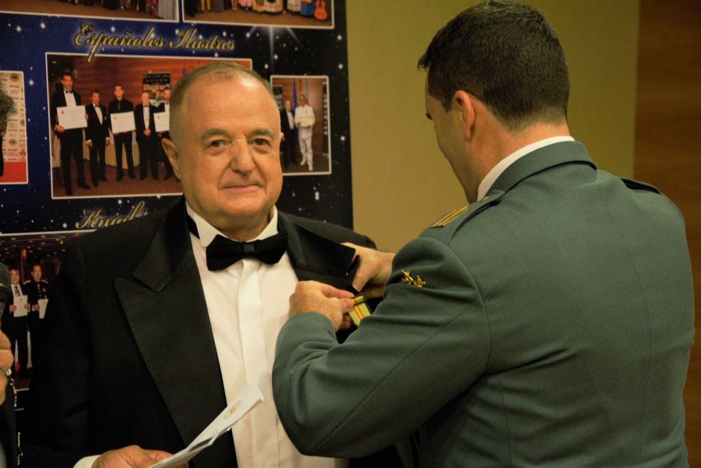 CAMISETA NUEVO UNIFORME GUARDIA CIVIL Camisetas Para Guardia Civil PIEL